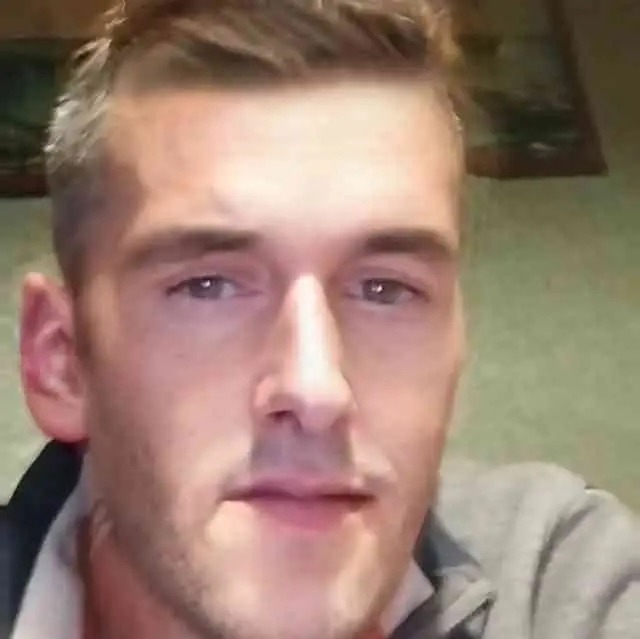 Isaia - Walcourt - Namur | Rencontre gay