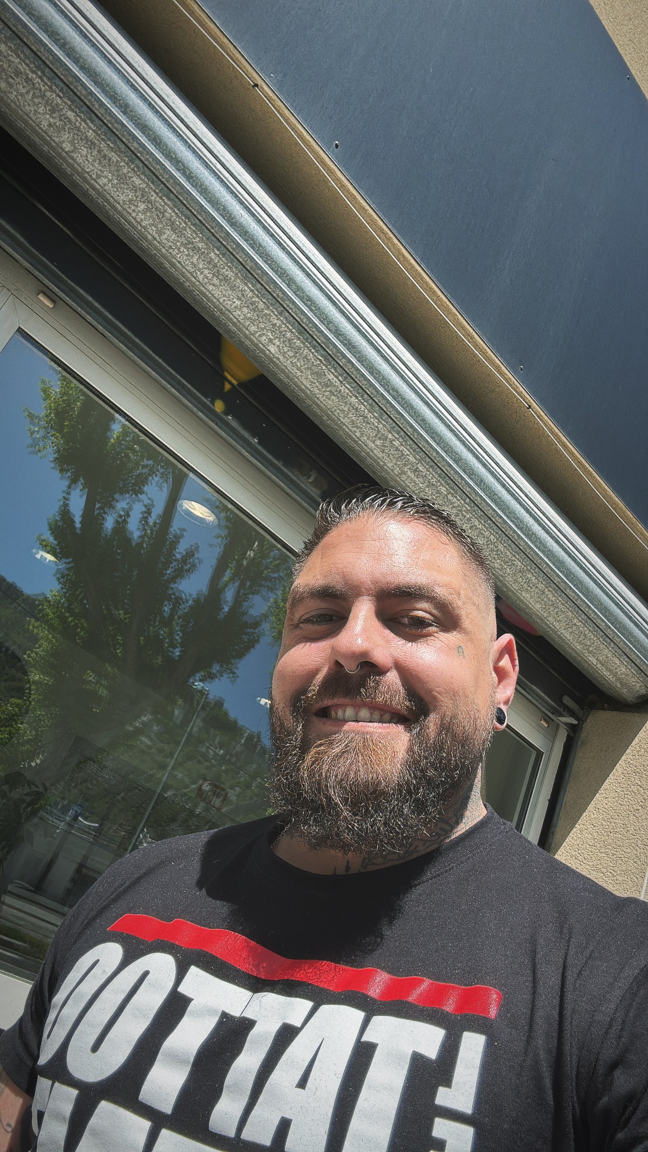 Djino - Pecq - Hainaut | Rencontre gay