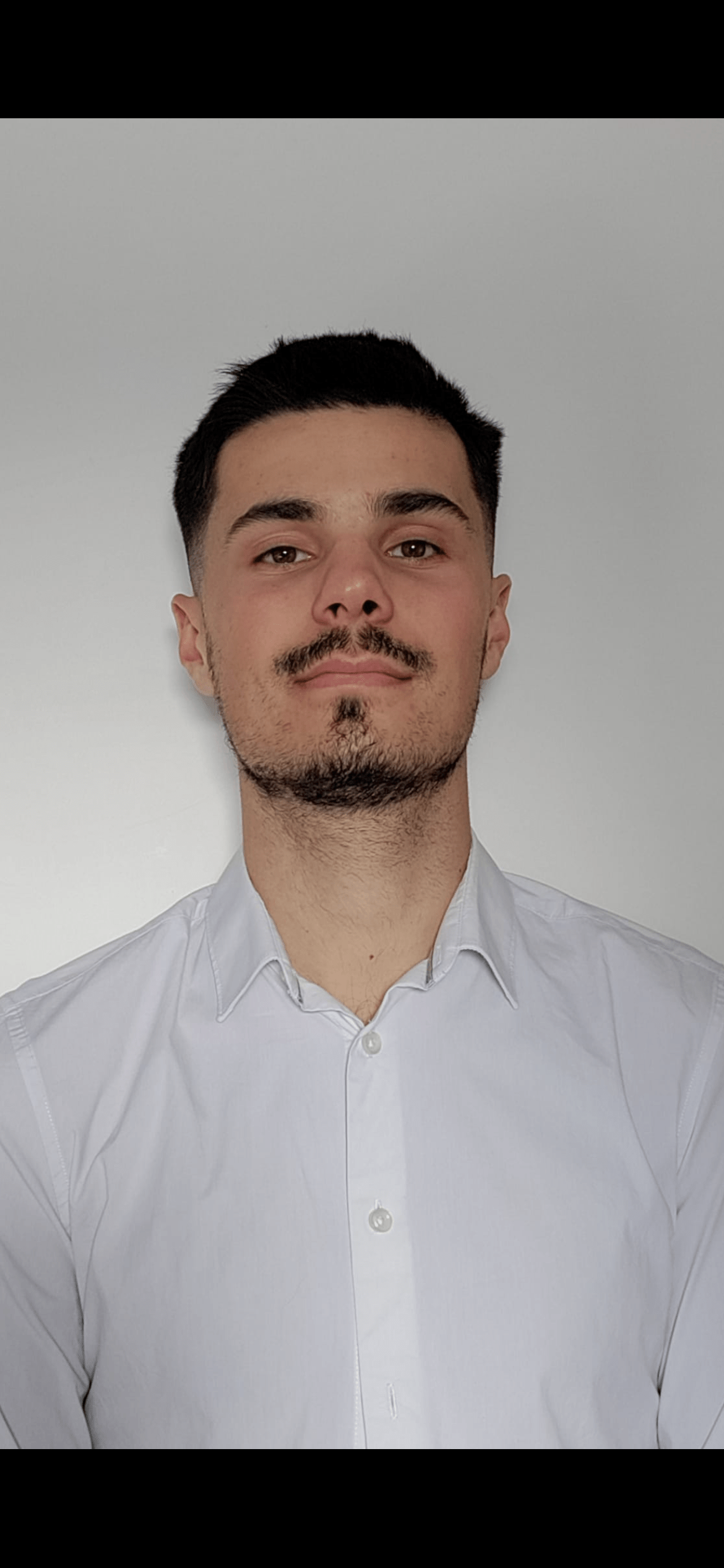 Ilya - Quiévrain - Hainaut | Rencontre gay
